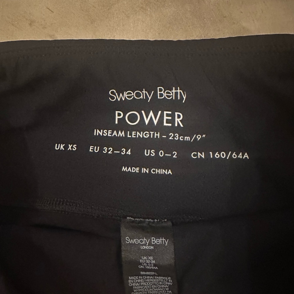 Sweaty Betty Power 9" Biker Shorts - Black xs never worn - Picture 11 of 11